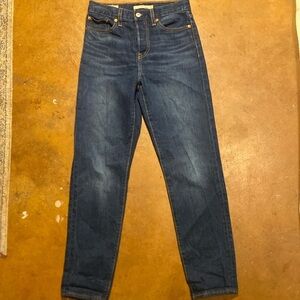 Levi’s Wedgie Fit Dark Wash High Rise Jeans Size 25 C1